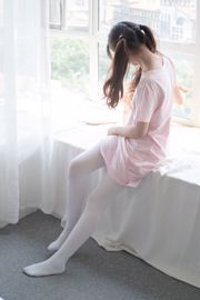 "Pink Girl e White Silk Foot" [Fondazione Sen Luo] R15-035