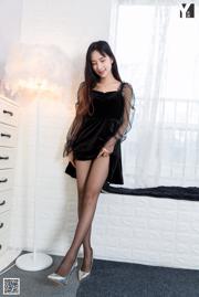 [IESS] La modella Miko "Prima esperienza nella camera da letto della ragazza"