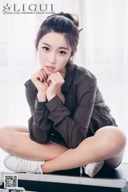 Model Xiao Xiao „Słodka dziewczyna w gorących spodenkach” [Gabinet Li]