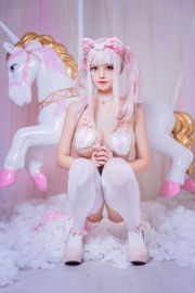 [Foto Cosplay] Cute Miss Sister Honey Cat Qiu - Candy Holiday