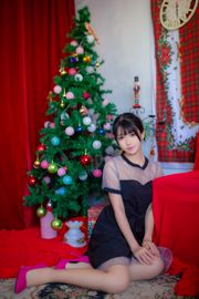 Faey Eel "Megumi Kato + Dress" [Kecantikan COSPLAY]