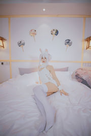 [COS W phúc lợi] Nữ thần Lolita Banma Winter's Dangerous Ears-Wolf & Rabbit Girl